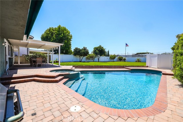 MLS #OC25245691 image #37