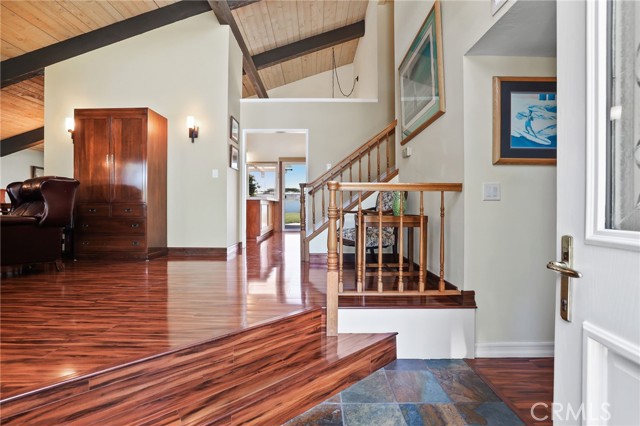 MLS #OC25245691 image #5