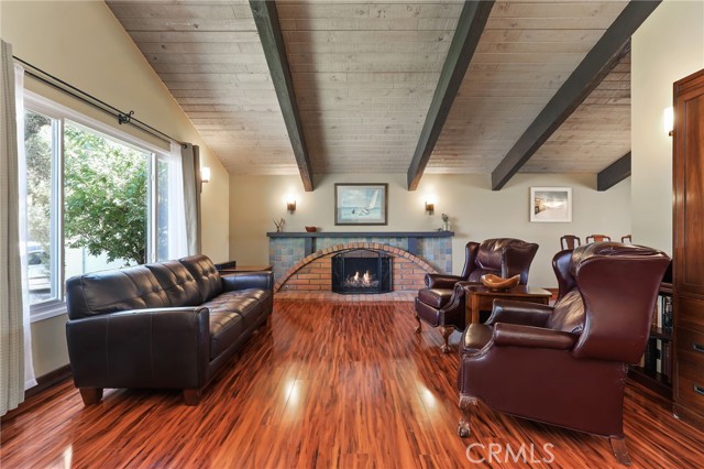 MLS #OC25245691 image #7