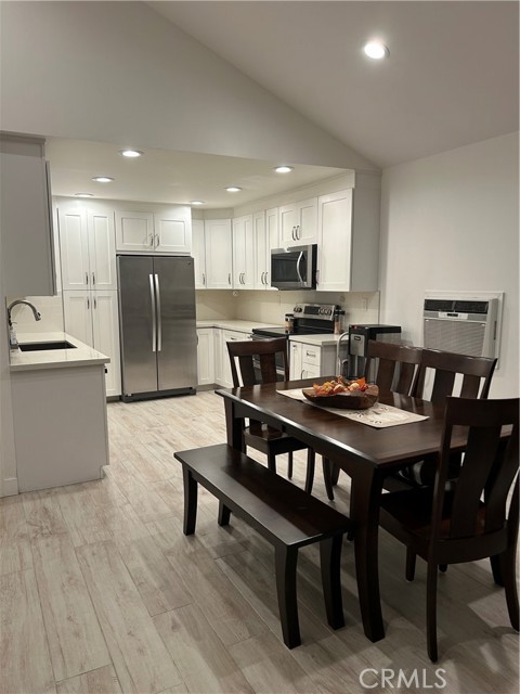 MLS #OC25245707 image #0