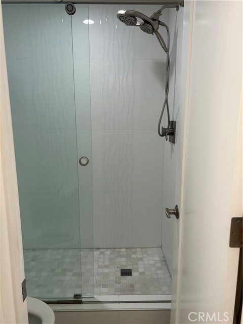 MLS #OC25245707 image #2