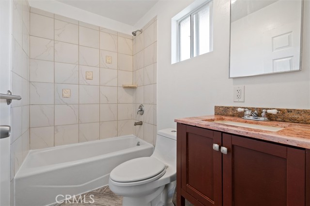 MLS #OC25245800 image #16