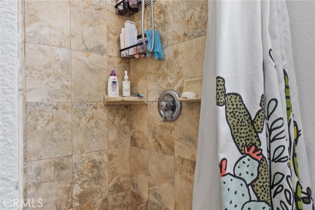 MLS #OC25245800 image #22