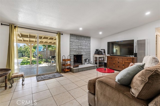 MLS #OC25245800 image #33