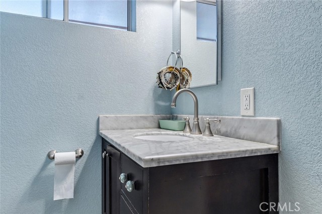 MLS #OC25245800 image #41