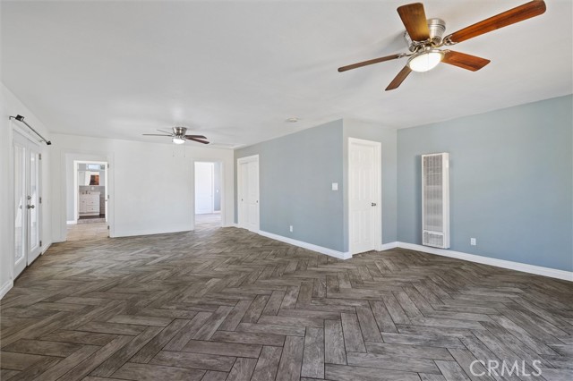 MLS #OC25245800 image #5