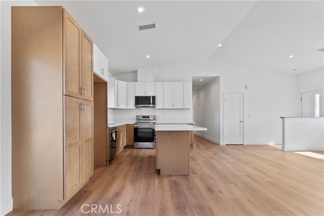 MLS #OC25245881 image #13