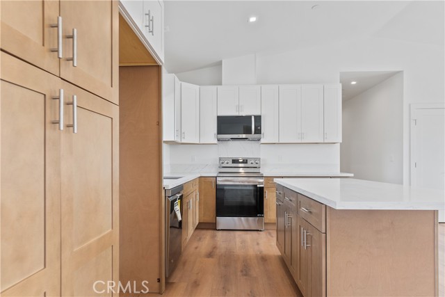 MLS #OC25245881 image #18