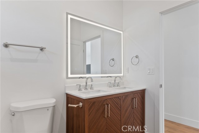 MLS #OC25245881 image #23