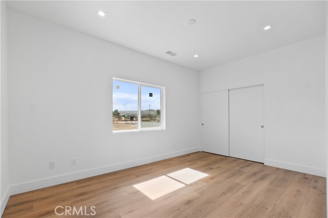 MLS #OC25245881 image #24