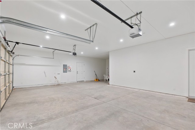 MLS #OC25245881 image #42