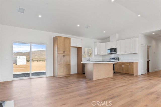 MLS #OC25245881 image #7