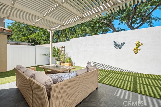 MLS #OC25245949 image #17