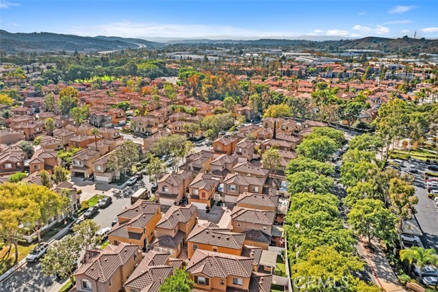 MLS #OC25245949 image #26