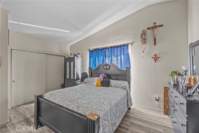 MLS #OC25245952 image #9