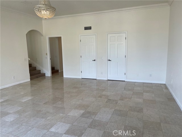 MLS #OC25245967 image #10