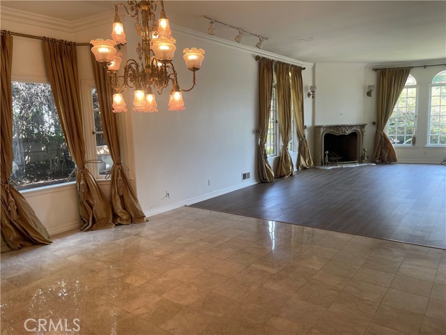 MLS #OC25245967 image #4