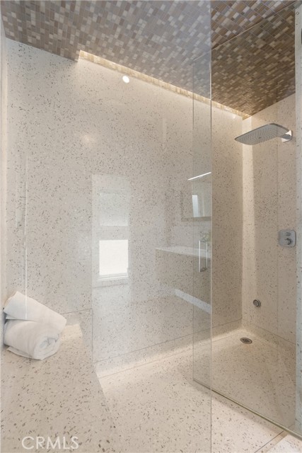 MLS #OC25245992 image #17