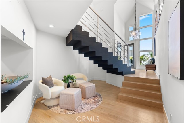 MLS #OC25245992 image #2