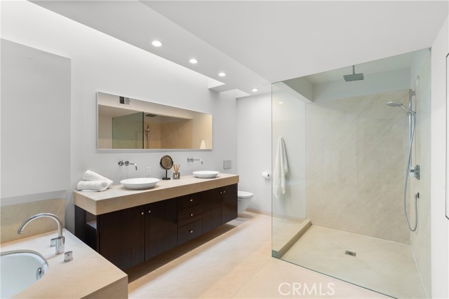 MLS #OC25245992 image #6