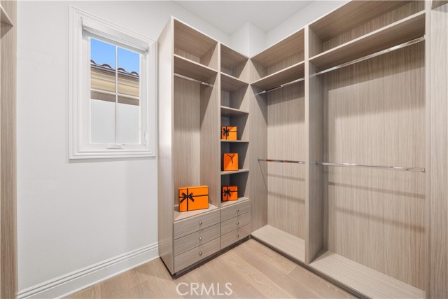 MLS #OC25246065 image #33