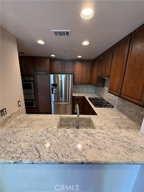 MLS #OC25246109 image #4