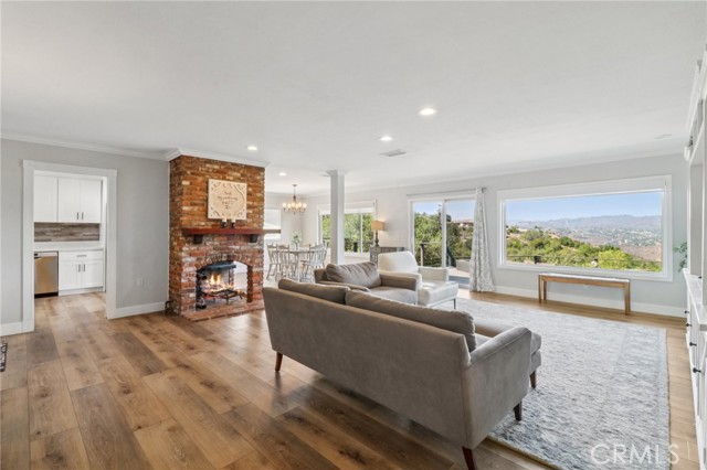 MLS #OC25246157 image #3