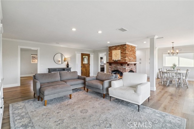 MLS #OC25246157 image #6