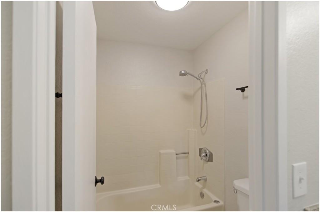 MLS #OC25246188 image #15