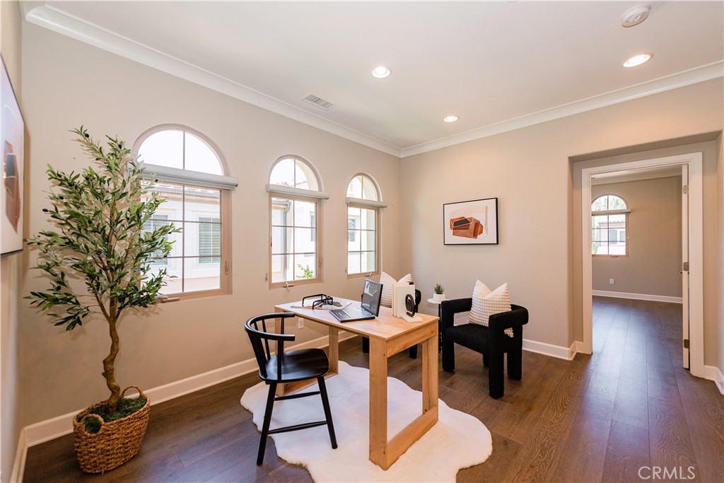 MLS #OC25241430 image #12