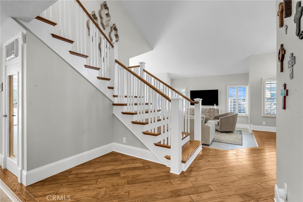 MLS #OC25246202 image #16