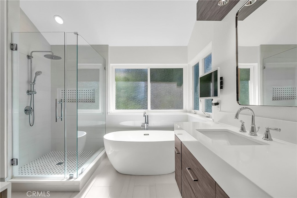 MLS #OC25246202 image #19