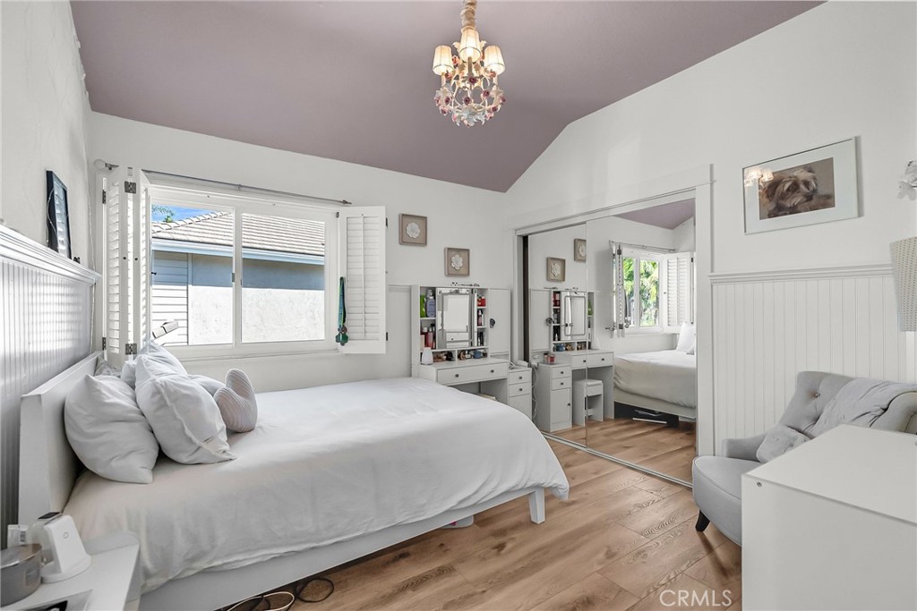 MLS #OC25246202 image #22