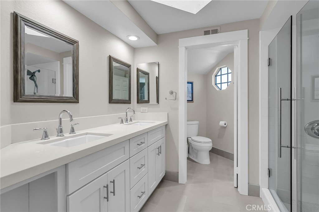 MLS #OC25246202 image #23