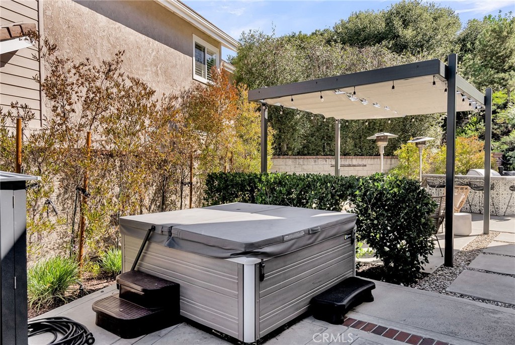 MLS #OC25246202 image #33