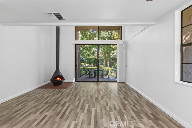 MLS #OC25246204 image #10