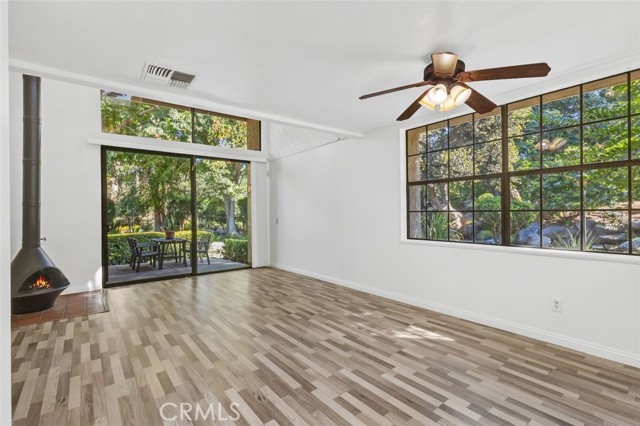 MLS #OC25246204 image #8