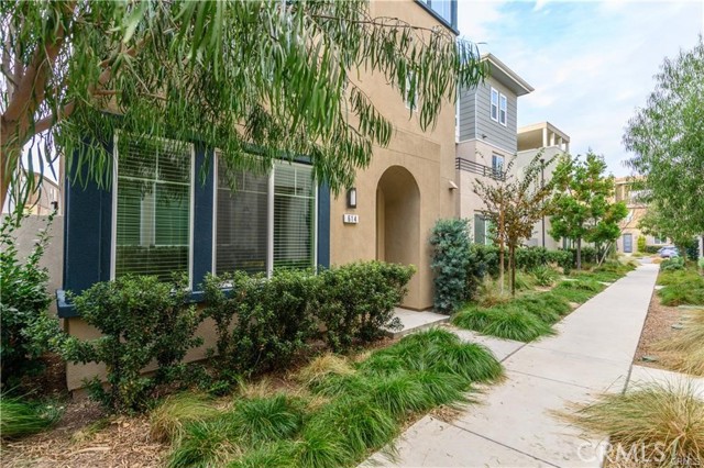 MLS #OC25166704 image #0