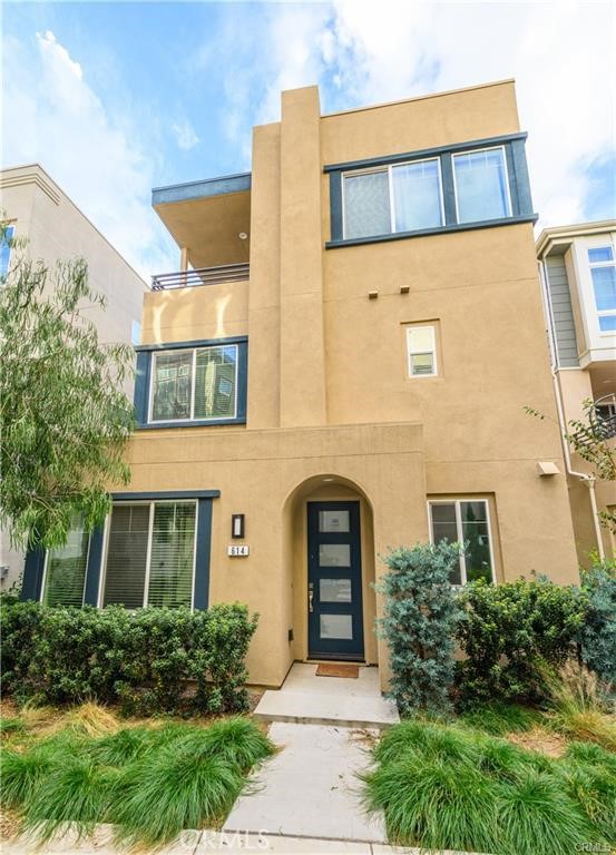 MLS #OC25166704 image #1