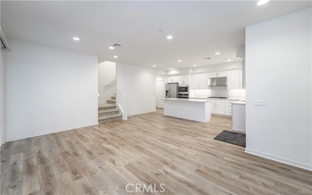 MLS #OC25166704 image #3