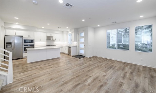 MLS #OC25166704 image #4