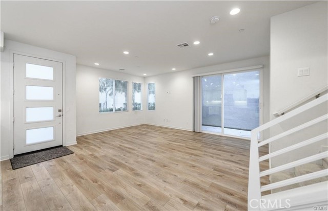 MLS #OC25166704 image #8