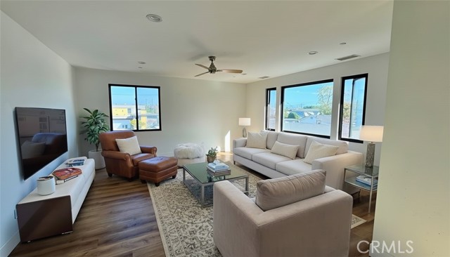 MLS #OC25246262 image #2