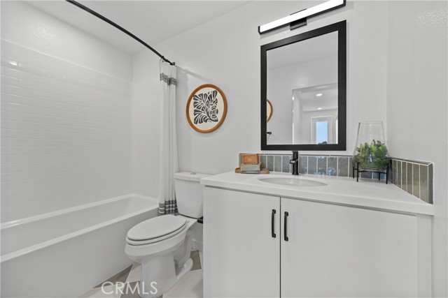 MLS #OC25246299 image #10