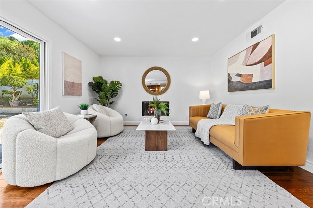 MLS #OC25246319 image #14