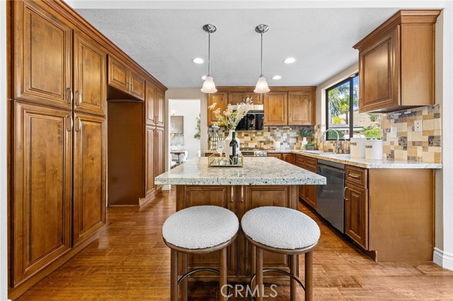 MLS #OC25246319 image #21