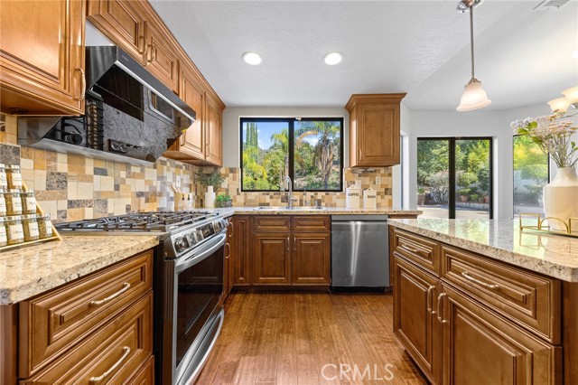 MLS #OC25246319 image #23