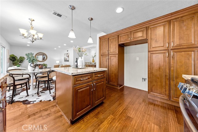 MLS #OC25246319 image #25