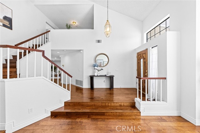 MLS #OC25246319 image #30