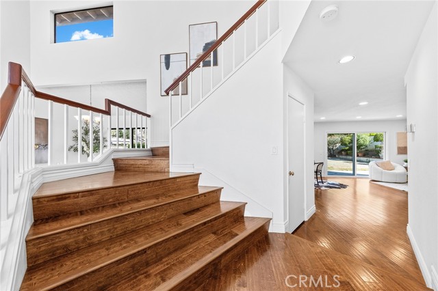 MLS #OC25246319 image #32